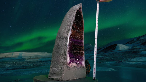 "MAGIC WIZARD HAT" Tall Amethyst Geode Cathedral 26.00 VERY High Quality AG-39