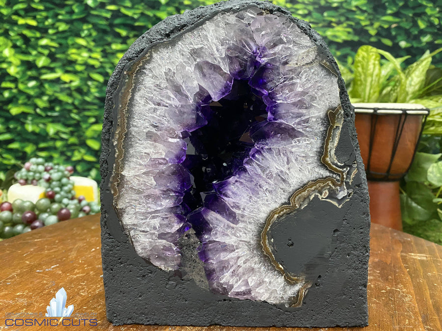 Amethyst Geode Cathedral "PURPLE LAZER BEAM" 7.00 High Quality Gorgeous Luster Agate Rim NS-121