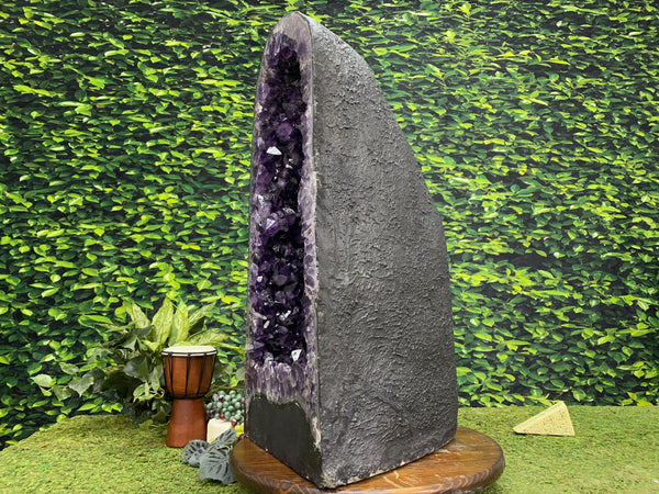 "SIZE MATTERS" Huge Deep Amethyst Geode 29.00 Super High Quality Cathedral NS-412