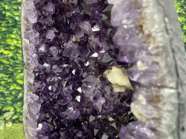 "SOUL'S YOGA MAT" Huge Amethyst Geode High Quality 19.00 Brazil Crystal NS-501