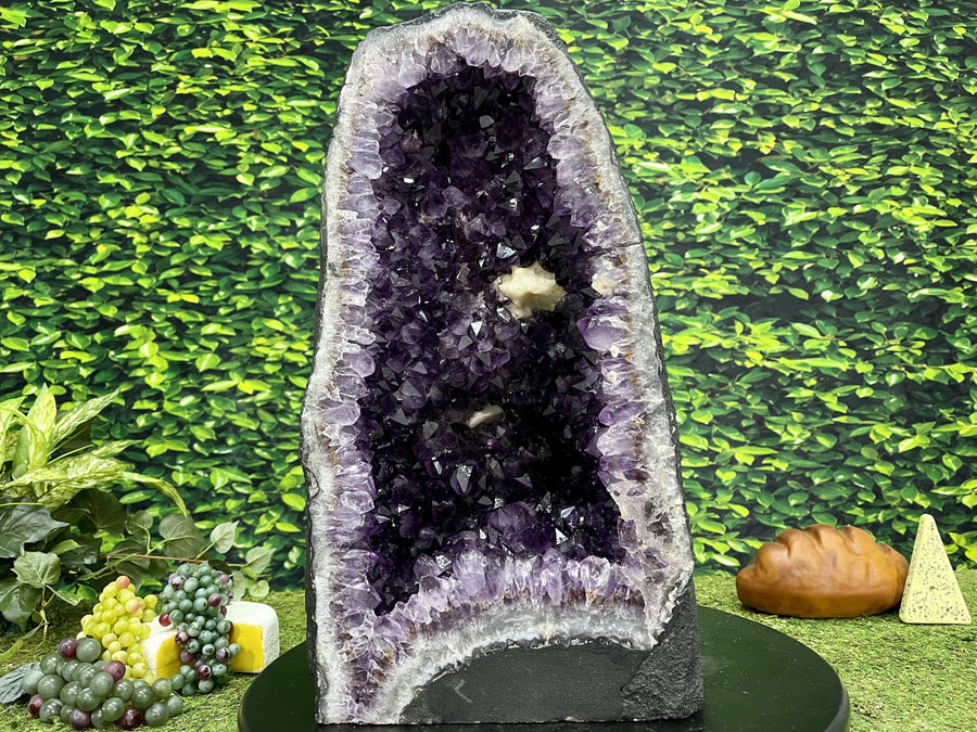 "SOUL'S YOGA MAT" Huge Amethyst Geode High Quality 19.00 Brazil Crystal NS-501