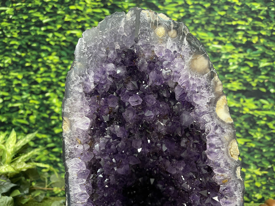 "DEEP SPACE EXPLORATION" Huge Amethyst Geode 19.00 High Quality Crystal NS-504