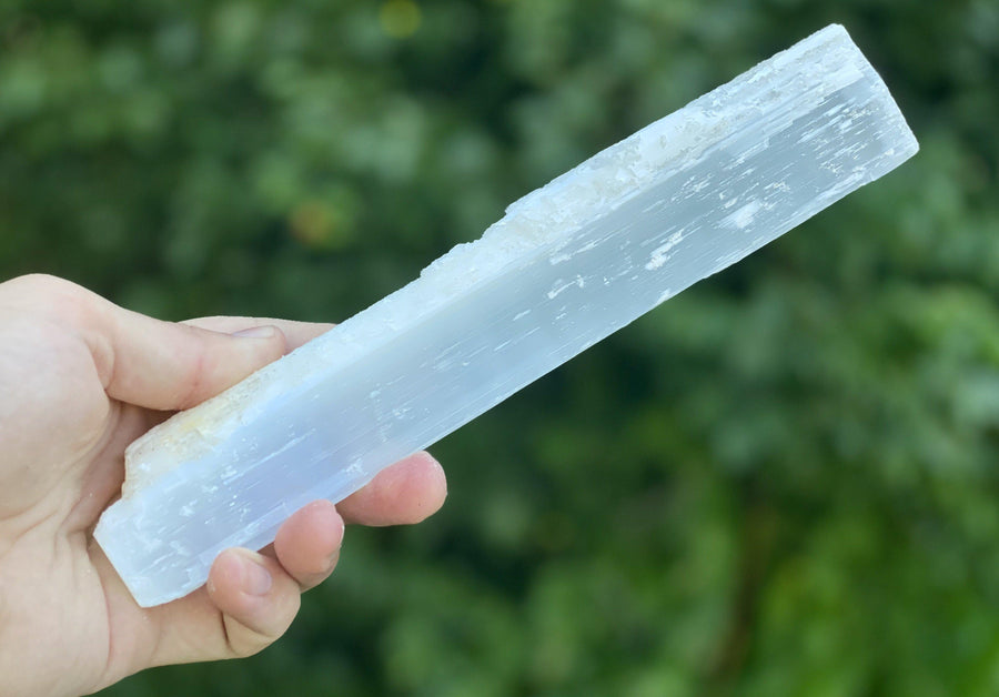 Selenite Stone Wand "MAGNIFICATION & CLEANSING"