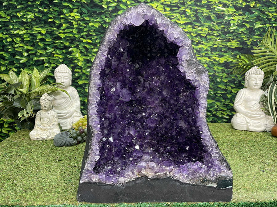 "DEEP HEALING ABYSS" Amethyst Geode Cathedral 19.00 High Quality Brazil NS-603