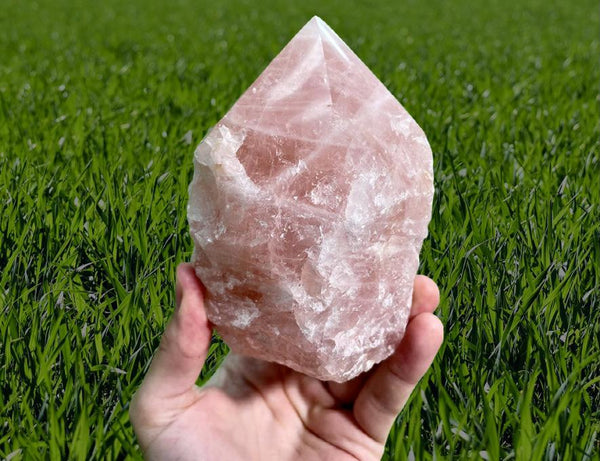 "CUPID'S ARROW" Rose Quartz Very High Quality Crystal Point