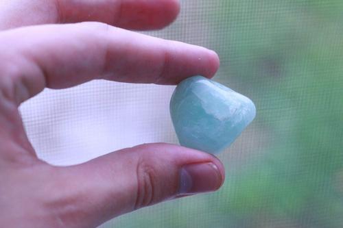 Aquamarine Tumbled Stone-Cosmic Cuts