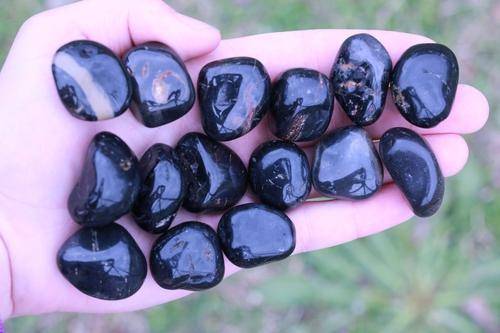 Black Onyx Tumbled Stone-Cosmic Cuts