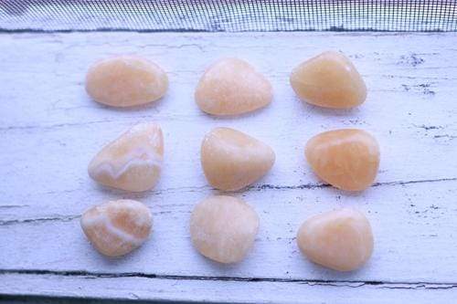 Yellow Quartz Tumbled Stone-Cosmic Cuts